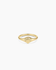 Scallop Mini Signet Ring